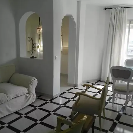 Apartment With 3 Bedrooms In Estepona, With Wonderful Mountain View An *
